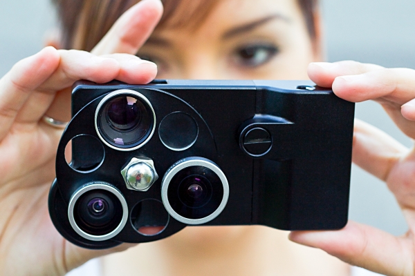 iphone-tri-lens-pro-2f8d_600.0000001321838038 iphone tri lens pro 2f8d 600.0000001321838038 iPhone Lens Dial una funda con tres visiones diferentes para el iPhone 4